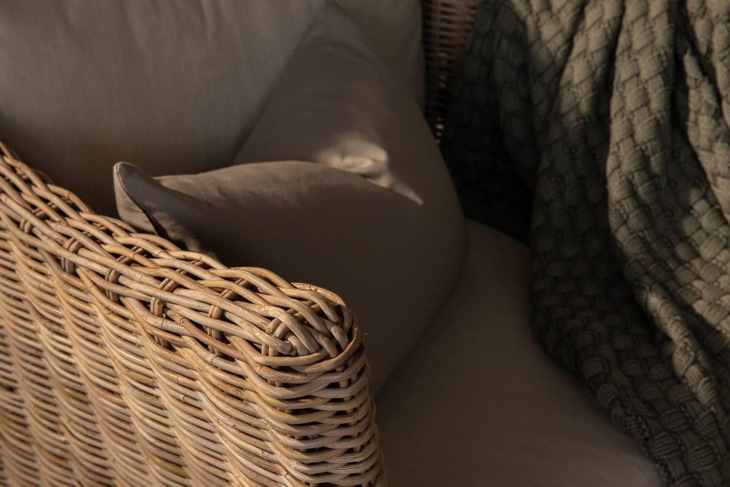Brisbane Patio Loungeset – Modern lineair ontwerp